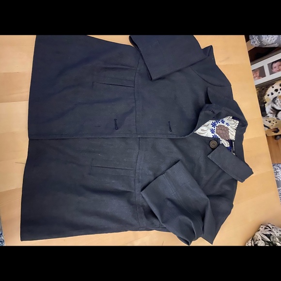 Jacket - Picture 2 of 3